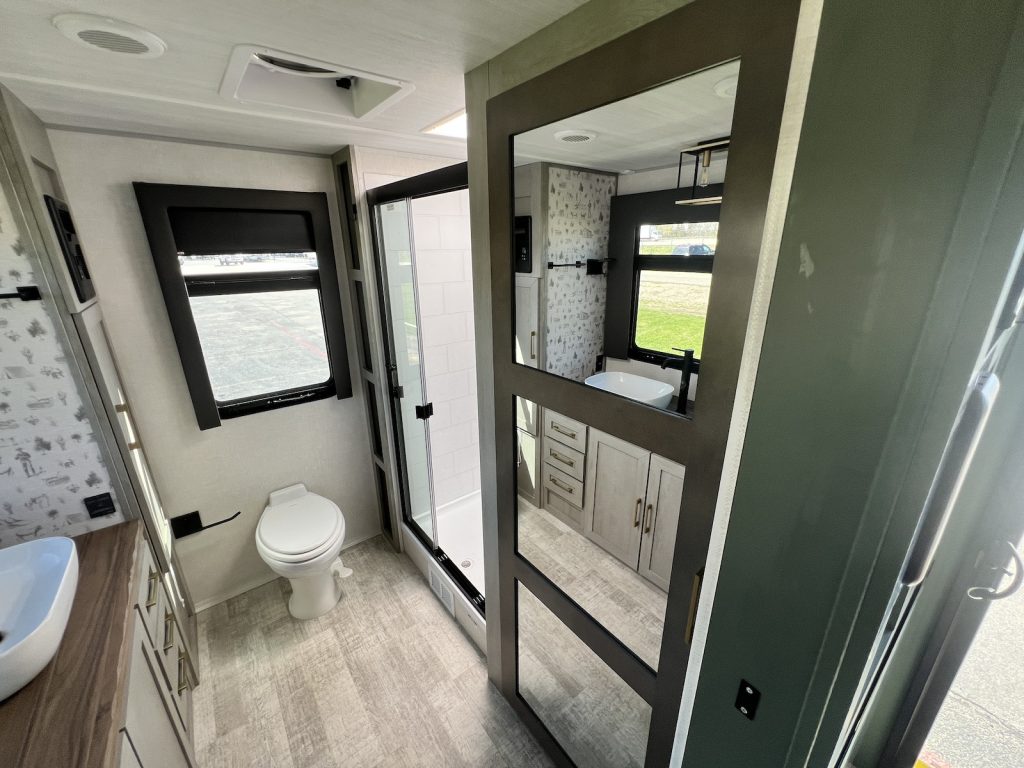 RV Suite Bathroom