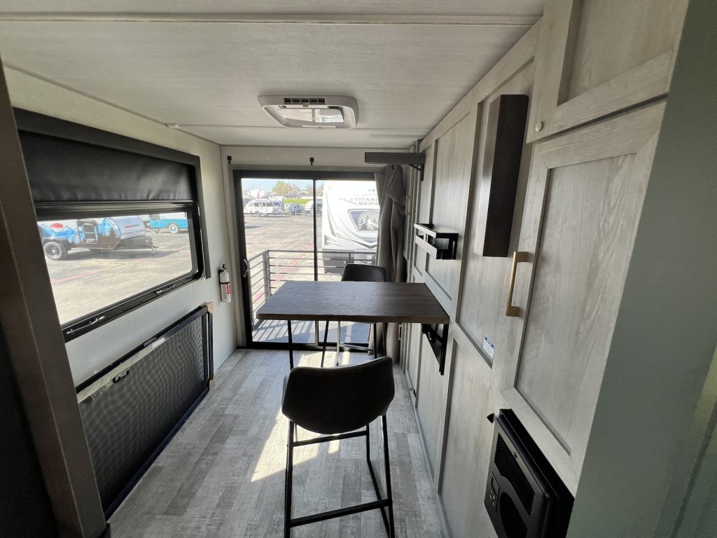 RVS1 RV Suite Flex Room